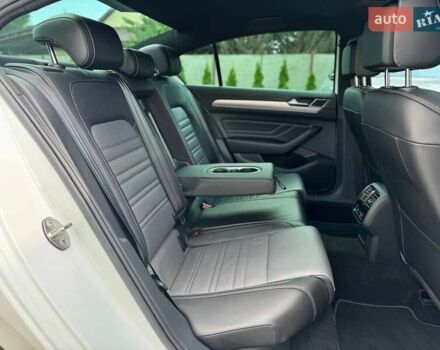 Білий Фольксваген Пассат, об'ємом двигуна 2 л та пробігом 180 тис. км за 28900 $, фото 25 на Automoto.ua