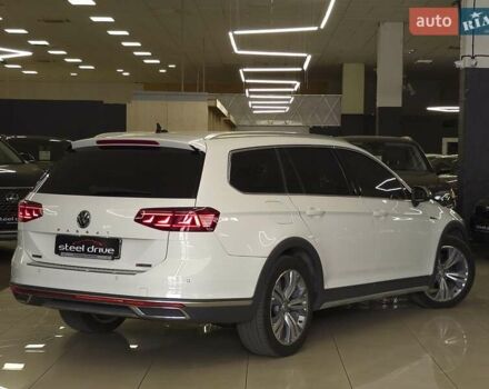 Белый Фольксваген Пассат, объемом двигателя 1.97 л и пробегом 226 тыс. км за 22999 $, фото 3 на Automoto.ua