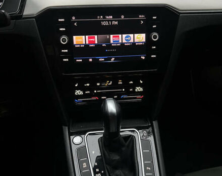 Белый Фольксваген Пассат, объемом двигателя 2 л и пробегом 205 тыс. км за 21955 $, фото 30 на Automoto.ua