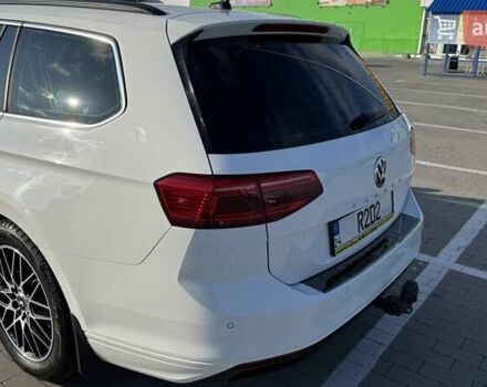 Белый Фольксваген Пассат, объемом двигателя 1.97 л и пробегом 225 тыс. км за 23400 $, фото 18 на Automoto.ua