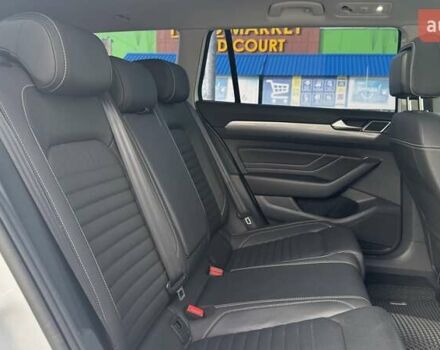 Белый Фольксваген Пассат, объемом двигателя 1.97 л и пробегом 225 тыс. км за 23400 $, фото 76 на Automoto.ua