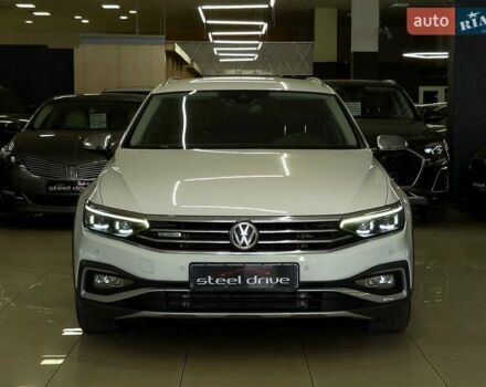 Белый Фольксваген Пассат, объемом двигателя 1.97 л и пробегом 226 тыс. км за 22999 $, фото 4 на Automoto.ua