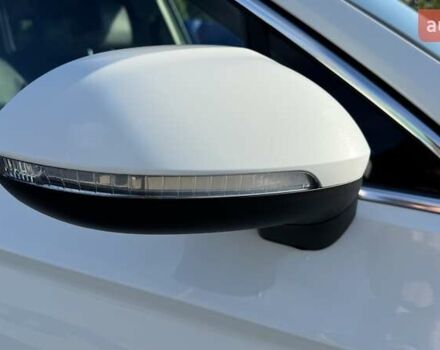 Белый Фольксваген Пассат, объемом двигателя 1.97 л и пробегом 225 тыс. км за 23400 $, фото 15 на Automoto.ua