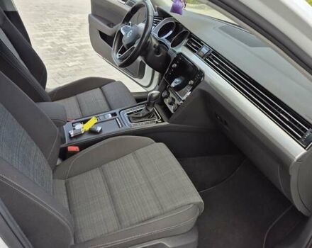 Білий Фольксваген Пассат, об'ємом двигуна 1.97 л та пробігом 218 тис. км за 18850 $, фото 32 на Automoto.ua