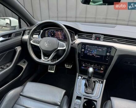 Білий Фольксваген Пассат, об'ємом двигуна 2 л та пробігом 180 тис. км за 28900 $, фото 13 на Automoto.ua