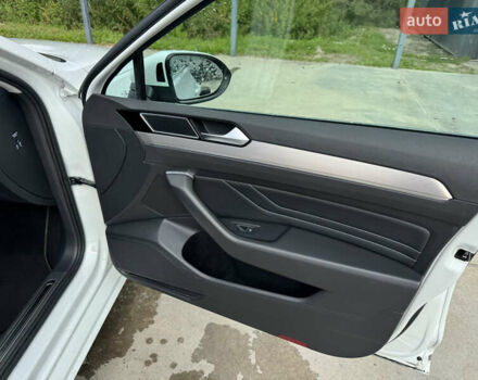 Білий Фольксваген Пассат, об'ємом двигуна 1.97 л та пробігом 205 тис. км за 22900 $, фото 21 на Automoto.ua