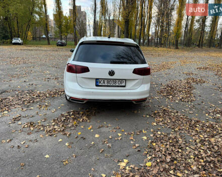 Фольксваген Пассат 2020 в Киеве на Automoto.ua Белый Фольксваген Пассат, объемом двигателя 1.97 л и пробегом 205 тыс. км за 18500 $, фото 6 на Automoto.ua