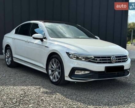 Білий Фольксваген Пассат, об'ємом двигуна 2 л та пробігом 180 тис. км за 28900 $, фото 2 на Automoto.ua