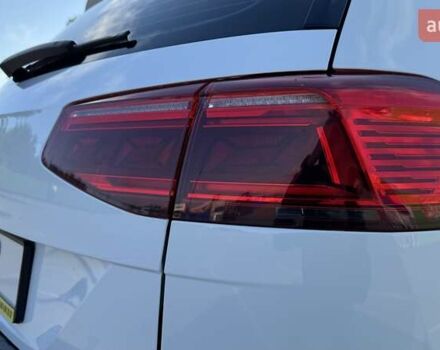 Белый Фольксваген Пассат, объемом двигателя 1.97 л и пробегом 225 тыс. км за 23400 $, фото 20 на Automoto.ua