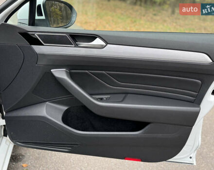 Белый Фольксваген Пассат, объемом двигателя 1.97 л и пробегом 186 тыс. км за 24200 $, фото 28 на Automoto.ua