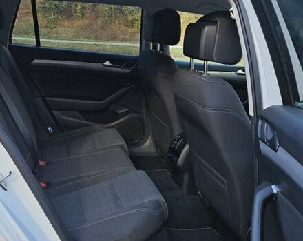 Білий Фольксваген Пассат, об'ємом двигуна 2 л та пробігом 214 тис. км за 18800 $, фото 38 на Automoto.ua