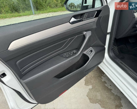 Білий Фольксваген Пассат, об'ємом двигуна 1.97 л та пробігом 205 тис. км за 22900 $, фото 13 на Automoto.ua