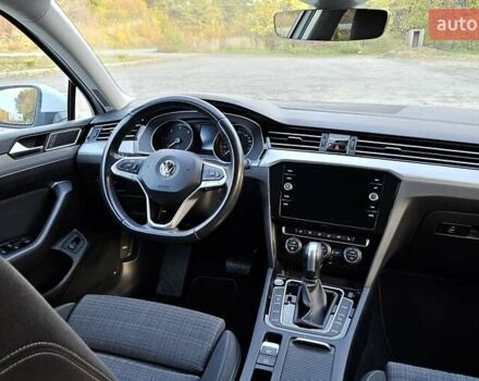 Білий Фольксваген Пассат, об'ємом двигуна 2 л та пробігом 214 тис. км за 18800 $, фото 30 на Automoto.ua