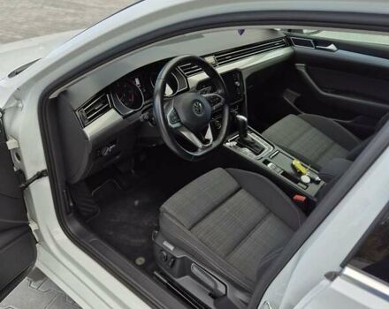 Білий Фольксваген Пассат, об'ємом двигуна 1.97 л та пробігом 218 тис. км за 18850 $, фото 30 на Automoto.ua