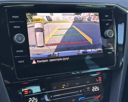 Фольксваген Пассат 2021 в Умани на Automoto.ua Белый Фольксваген Пассат, объемом двигателя 2 л и пробегом 155 тыс. км за 25000 $, фото 47 на Automoto.ua