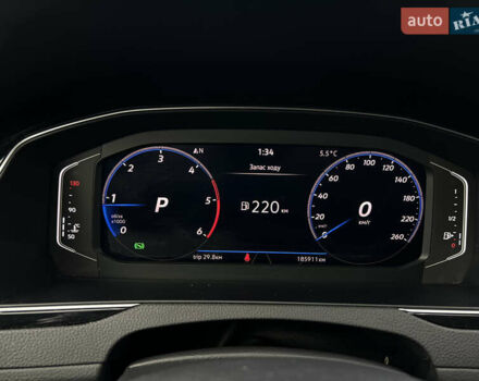 Білий Фольксваген Пассат, об'ємом двигуна 2 л та пробігом 186 тис. км за 21500 $, фото 42 на Automoto.ua