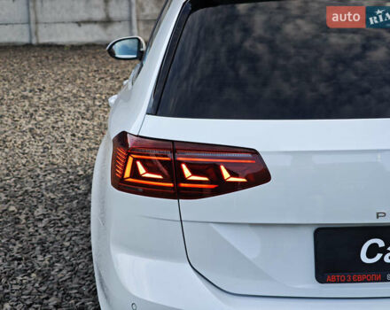 Белый Фольксваген Пассат, объемом двигателя 2 л и пробегом 202 тыс. км за 24999 $, фото 14 на Automoto.ua