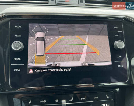 Білий Фольксваген Пассат, об'ємом двигуна 2 л та пробігом 186 тис. км за 21500 $, фото 45 на Automoto.ua