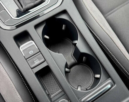 Фольксваген Пассат 2021 у Києві на Automoto.ua Білий Фольксваген Пассат, об'ємом двигуна 2 л та пробігом 107 тис. км за 32450 $, фото 40 на Automoto.ua