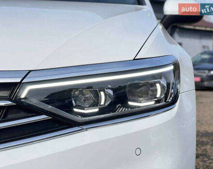 Фольксваген Пассат 2021 в Луцке на Automoto.ua Белый Фольксваген Пассат, объемом двигателя 1.97 л и пробегом 225 тыс. км за 25122 $, фото 8 на Automoto.ua