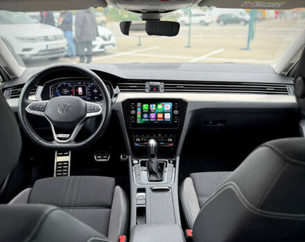 Фольксваген Пассат 2021 у Києві на Automoto.ua Білий Фольксваген Пассат, об'ємом двигуна 2 л та пробігом 107 тис. км за 32450 $, фото 24 на Automoto.ua