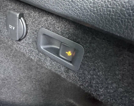 Фольксваген Пассат 2021 в Умани на Automoto.ua Белый Фольксваген Пассат, объемом двигателя 2 л и пробегом 155 тыс. км за 25000 $, фото 55 на Automoto.ua