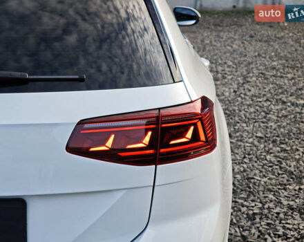 Белый Фольксваген Пассат, объемом двигателя 2 л и пробегом 202 тыс. км за 24999 $, фото 15 на Automoto.ua