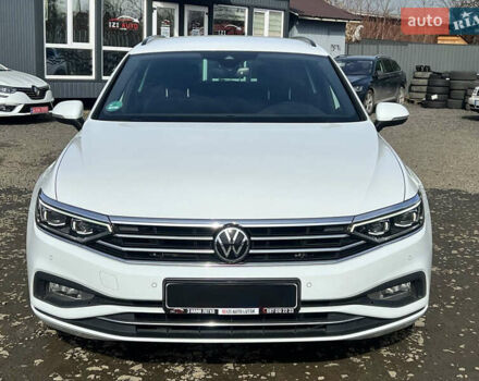 Фольксваген Пассат 2021 в Луцке на Automoto.ua Белый Фольксваген Пассат, объемом двигателя 1.97 л и пробегом 225 тыс. км за 25122 $, фото 2 на Automoto.ua