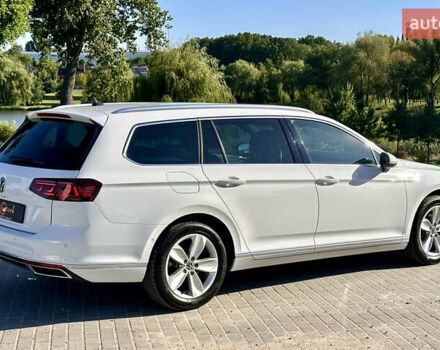 Фольксваген Пассат 2021 в Умани на Automoto.ua Белый Фольксваген Пассат, объемом двигателя 2 л и пробегом 155 тыс. км за 25000 $, фото 18 на Automoto.ua