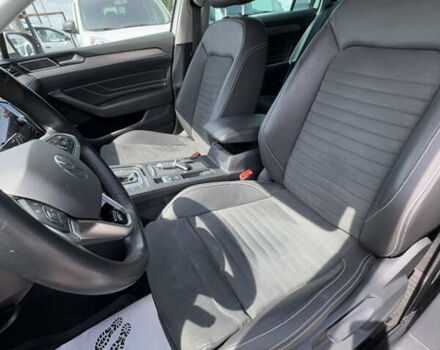 Белый Фольксваген Пассат, объемом двигателя 2 л и пробегом 194 тыс. км за 25900 $, фото 25 на Automoto.ua