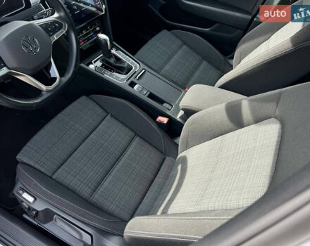 Фольксваген Пассат 2021 в Луцке на Automoto.ua Белый Фольксваген Пассат, объемом двигателя 1.97 л и пробегом 225 тыс. км за 25122 $, фото 16 на Automoto.ua