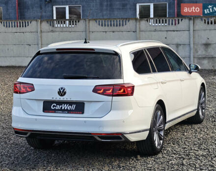 Белый Фольксваген Пассат, объемом двигателя 2 л и пробегом 202 тыс. км за 24999 $, фото 6 на Automoto.ua