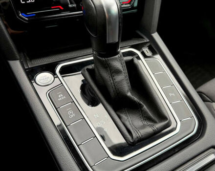 Фольксваген Пассат 2021 у Києві на Automoto.ua Білий Фольксваген Пассат, об'ємом двигуна 2 л та пробігом 107 тис. км за 32450 $, фото 37 на Automoto.ua