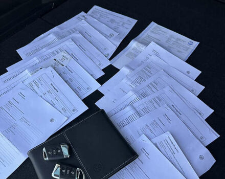 Фольксваген Пассат 2021 в Умани на Automoto.ua Белый Фольксваген Пассат, объемом двигателя 2 л и пробегом 155 тыс. км за 25000 $, фото 2 на Automoto.ua