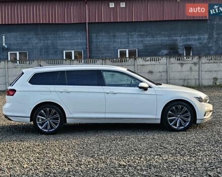 Белый Фольксваген Пассат, объемом двигателя 2 л и пробегом 202 тыс. км за 24999 $, фото 7 на Automoto.ua