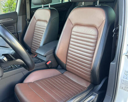 Фольксваген Пассат 2021 в Умани на Automoto.ua Белый Фольксваген Пассат, объемом двигателя 2 л и пробегом 155 тыс. км за 25000 $, фото 31 на Automoto.ua