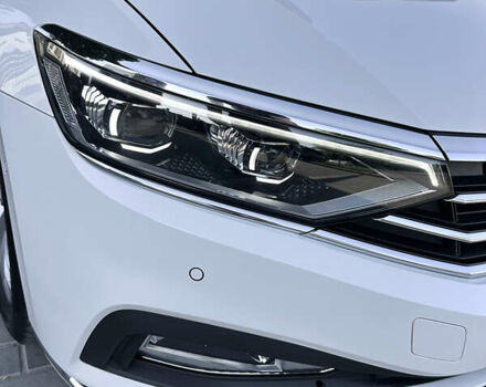 Фольксваген Пассат 2021 в Умани на Automoto.ua Белый Фольксваген Пассат, объемом двигателя 2 л и пробегом 155 тыс. км за 25000 $, фото 27 на Automoto.ua