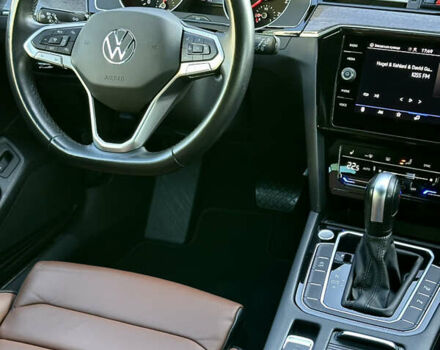 Фольксваген Пассат 2021 в Умани на Automoto.ua Белый Фольксваген Пассат, объемом двигателя 2 л и пробегом 155 тыс. км за 25000 $, фото 38 на Automoto.ua
