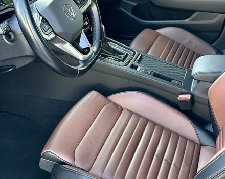 Фольксваген Пассат 2021 в Умани на Automoto.ua Белый Фольксваген Пассат, объемом двигателя 2 л и пробегом 155 тыс. км за 25000 $, фото 32 на Automoto.ua