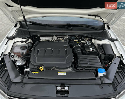 Білий Фольксваген Пассат, об'ємом двигуна 2 л та пробігом 186 тис. км за 21500 $, фото 51 на Automoto.ua