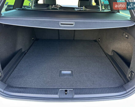 Фольксваген Пассат 2021 в Умани на Automoto.ua Белый Фольксваген Пассат, объемом двигателя 2 л и пробегом 155 тыс. км за 25000 $, фото 54 на Automoto.ua