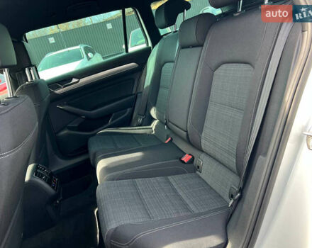 Фольксваген Пассат 2021 в Луцке на Automoto.ua Белый Фольксваген Пассат, объемом двигателя 1.97 л и пробегом 225 тыс. км за 25122 $, фото 20 на Automoto.ua