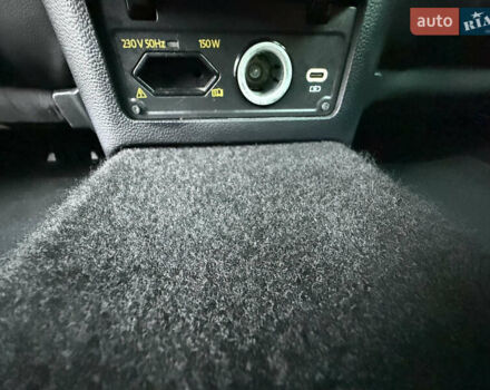 Белый Фольксваген Пассат, объемом двигателя 2 л и пробегом 205 тыс. км за 27500 $, фото 156 на Automoto.ua