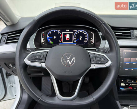 Білий Фольксваген Пассат, об'ємом двигуна 2 л та пробігом 156 тис. км за 26999 $, фото 17 на Automoto.ua