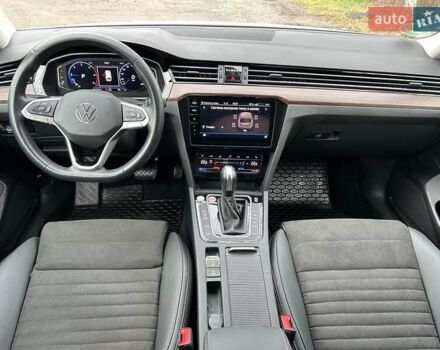 Белый Фольксваген Пассат, объемом двигателя 1.97 л и пробегом 215 тыс. км за 24500 $, фото 32 на Automoto.ua