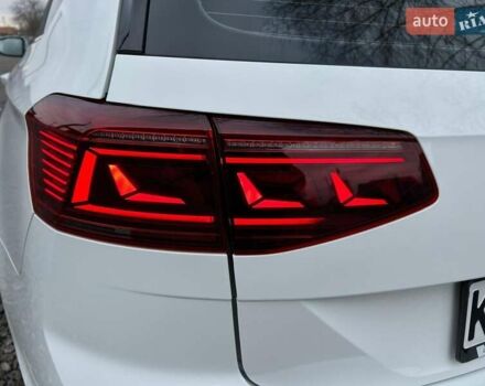 Белый Фольксваген Пассат, объемом двигателя 1.97 л и пробегом 215 тыс. км за 24500 $, фото 26 на Automoto.ua