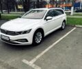 Белый Фольксваген Пассат, объемом двигателя 2 л и пробегом 171 тыс. км за 30500 $, фото 3 на Automoto.ua
