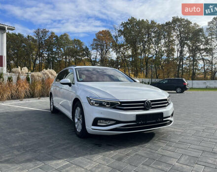 Белый Фольксваген Пассат, объемом двигателя 1.97 л и пробегом 168 тыс. км за 27349 $, фото 11 на Automoto.ua