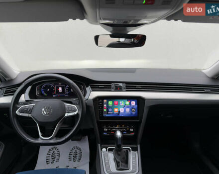 Белый Фольксваген Пассат, объемом двигателя 2 л и пробегом 196 тыс. км за 24999 $, фото 16 на Automoto.ua