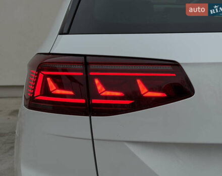 Білий Фольксваген Пассат, об'ємом двигуна 2 л та пробігом 156 тис. км за 26999 $, фото 8 на Automoto.ua